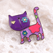 Broșă din aliaj, model pisică multicoloră